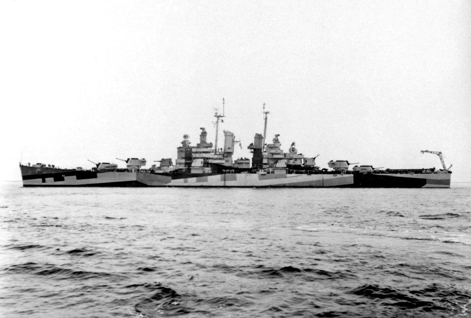 USS Montpelier (CL-57) off the Mare Island Naval Shipyard on 18 October 1944 (NH 98086)