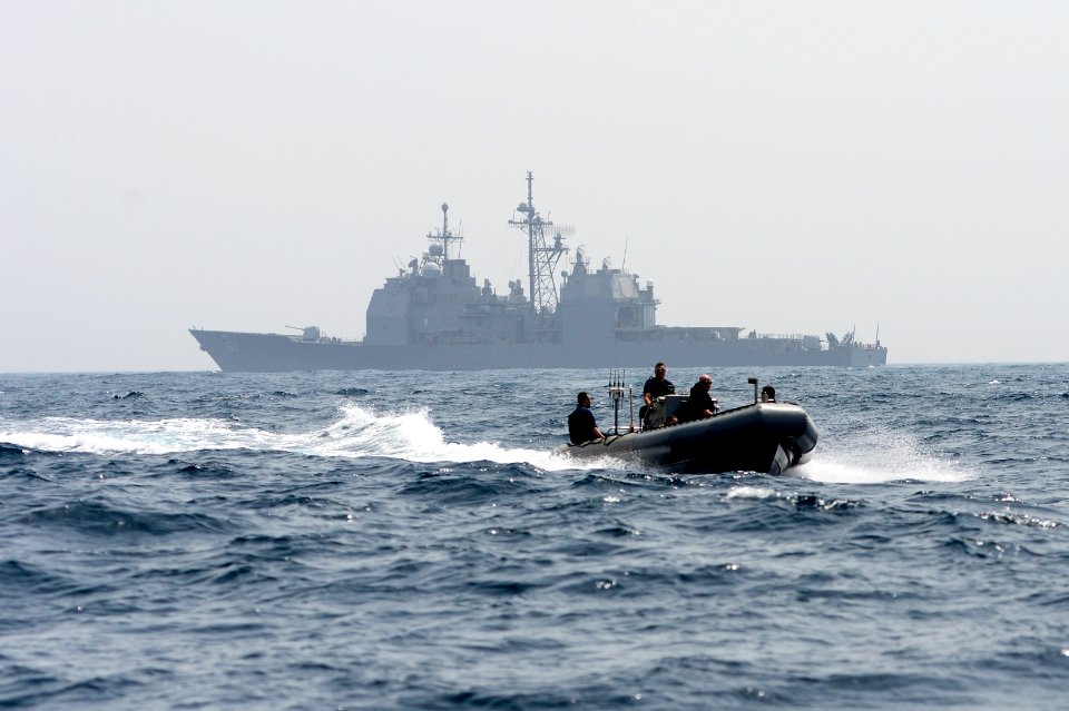 USS Monterey conducts small boat operations. (8960394379)