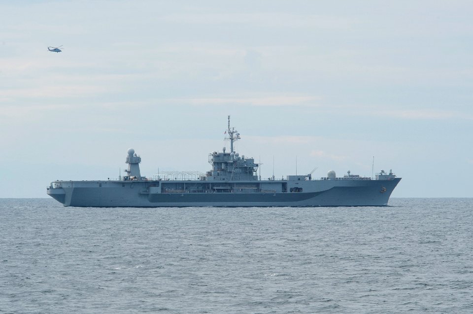 USS Mount Whitney 141018-N-IY142-116