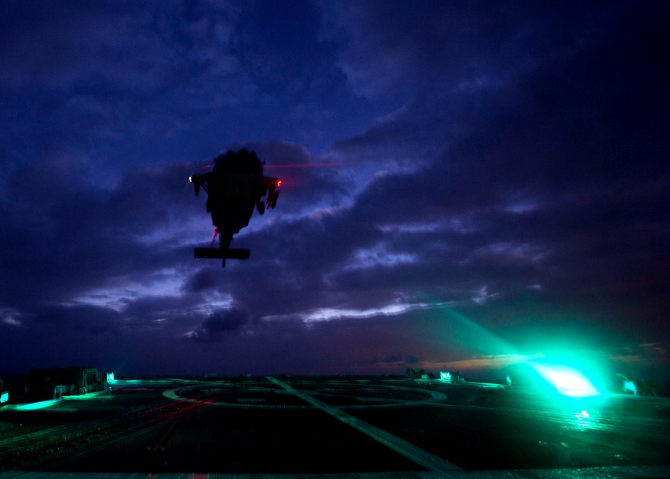 USS Mustin operations 131019-N-CG241-155