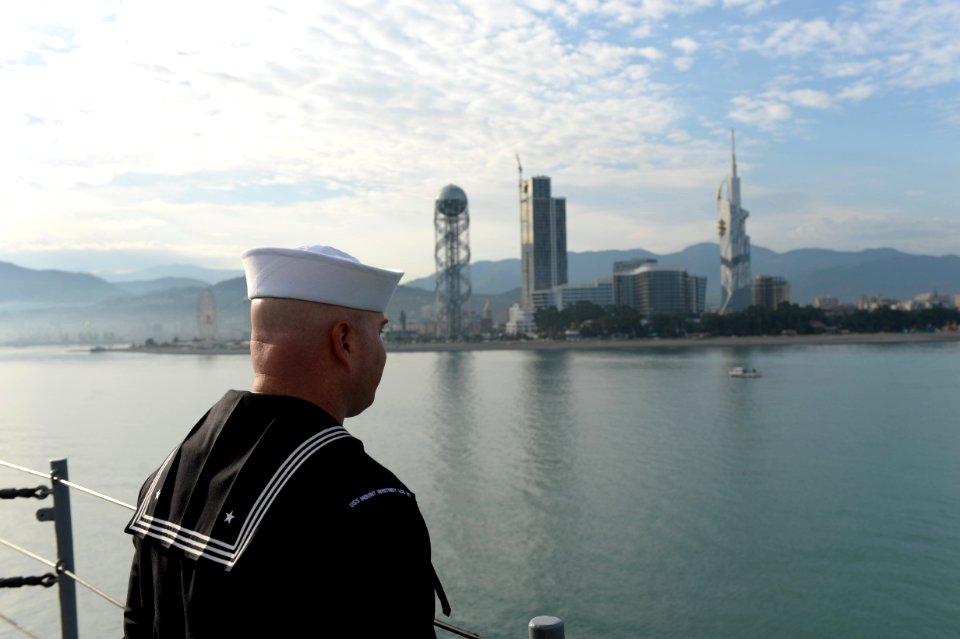 USS Mount Whitney in Georgia (2) (30088401740)