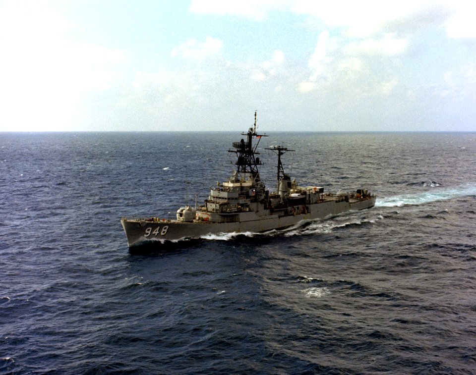 USS Morton (DD-948) underway, circa in the 1970s (6483126)