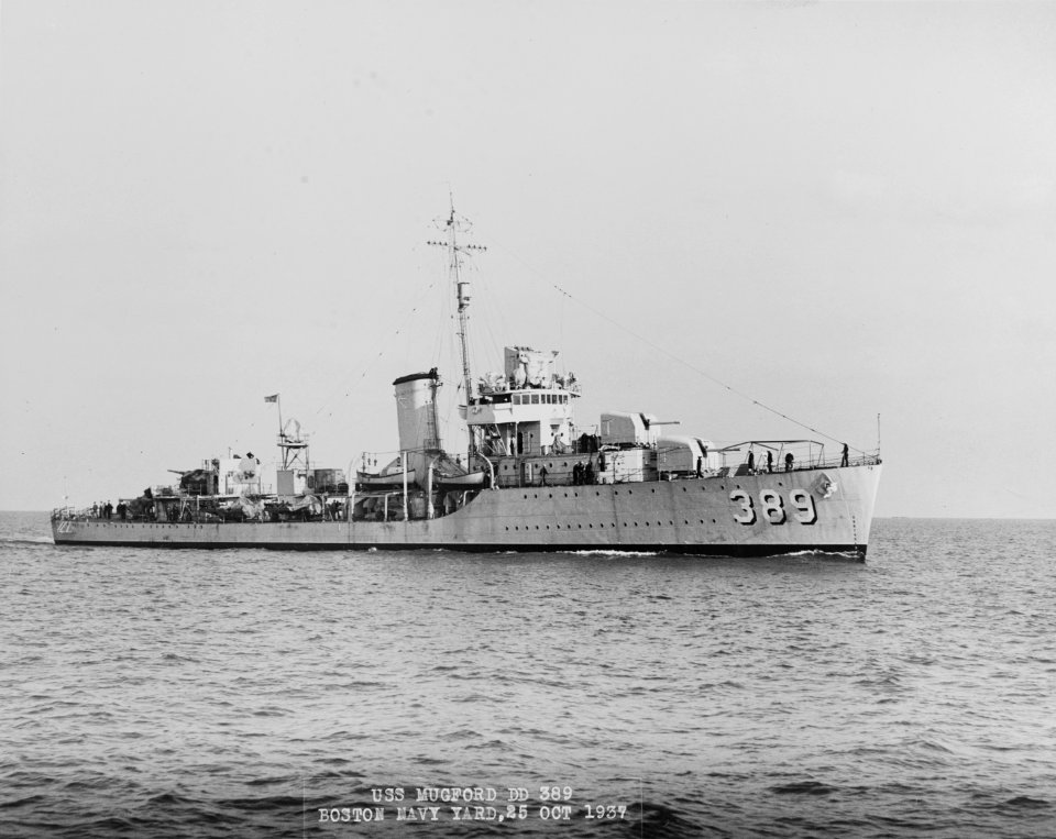USS Mugford (DD-389) - 19-N-17426