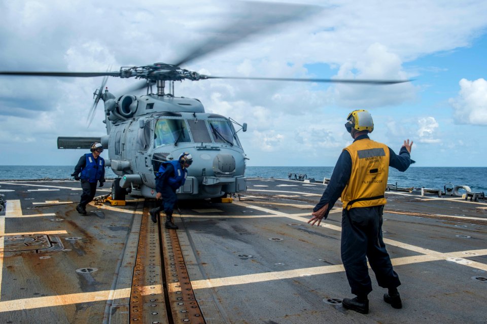 USS Mustin operations 150709-N-ZZ786-111