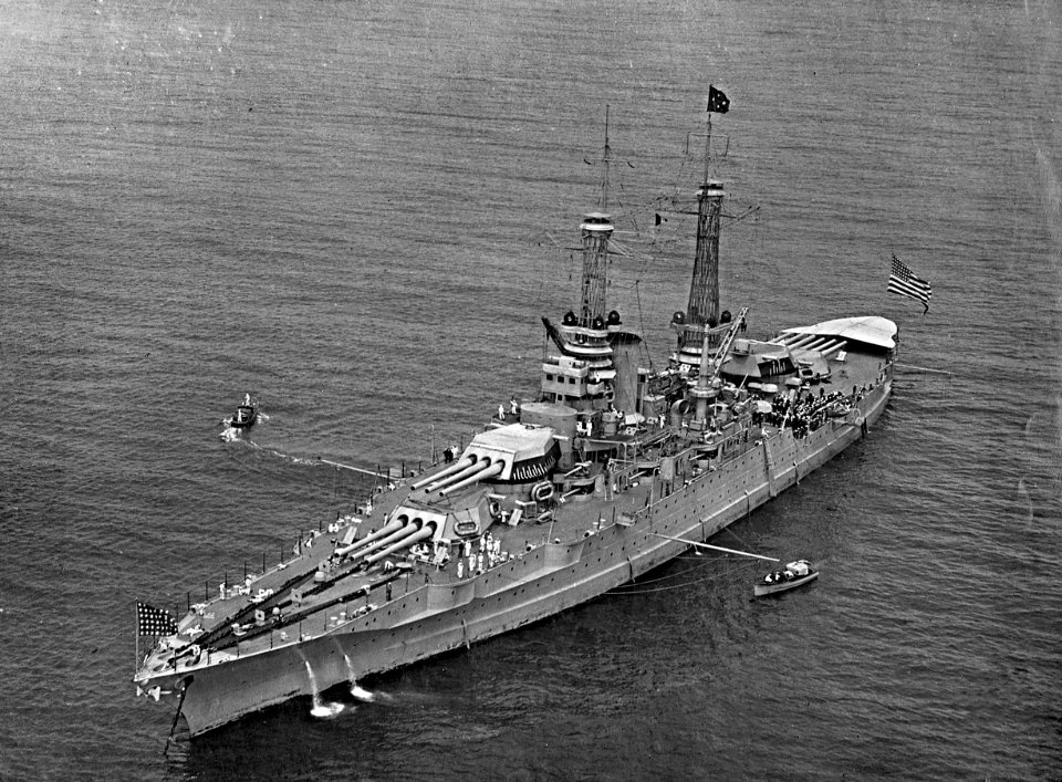 USS New Mexico (BB-40) at anchor in 1920