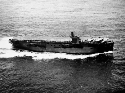 USS Nassau (ACV-16) underway in December 1942 (NH 106566)