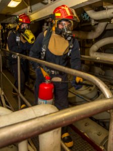 USS NEW ORLEANS (LPD 18) 131019-N-MK881-491 (10555767825)