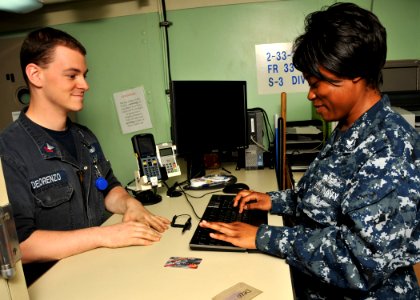 USS NEW ORLEANS (LPD 18) 140127-N-WK391-020 (12649765065)
