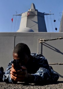 USS NEW ORLEANS (LPD 18) 140214-N-WK391-047 (12649849843)