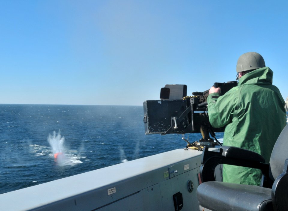 USS New York live-fire exercise 140122-N-GC472-059