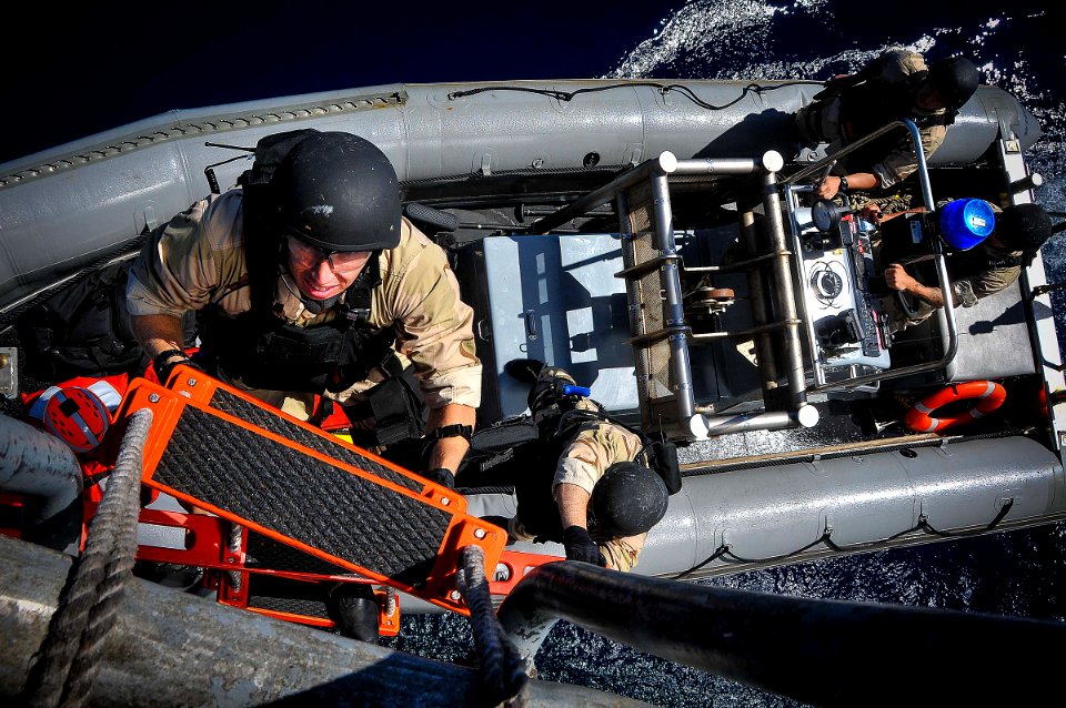 USS New Orleans conducts a visit, board, search, and seizure training exercise. (21868780325)