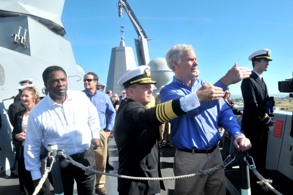 USS New York arrives at new home port 131206-N-GC472-225