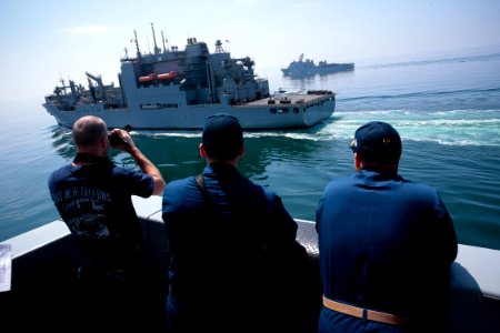 USS NEW ORLEANS (LPD 18) 140308-N-YR391-035 (13212457465)