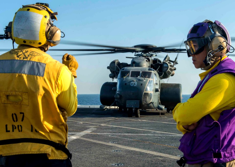 USS NEW ORLEANS (LPD 18) 131027-N-MK881-141 (10555783176)