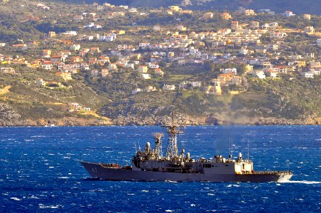 USS Nicholas departs Souda Bay. (8470064009)