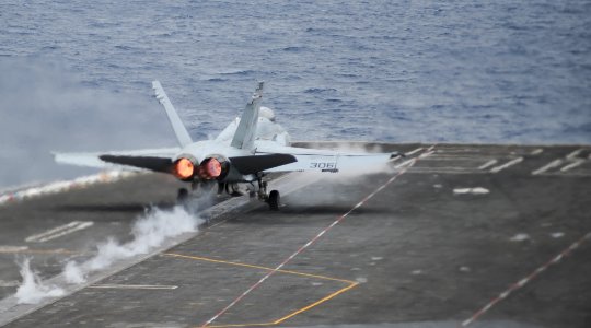 USS Nimitz 140505-N-AZ866-072