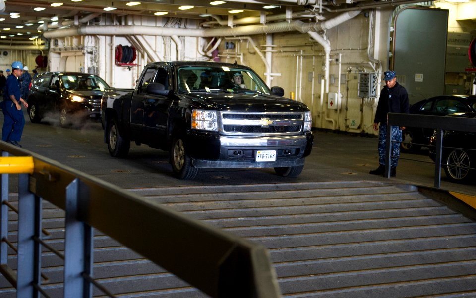 USS New York sailors prepare for home port change 021213-N-ZE938-040