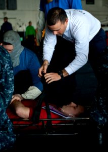 USS Nimitz operations 130410-N-LP801-015