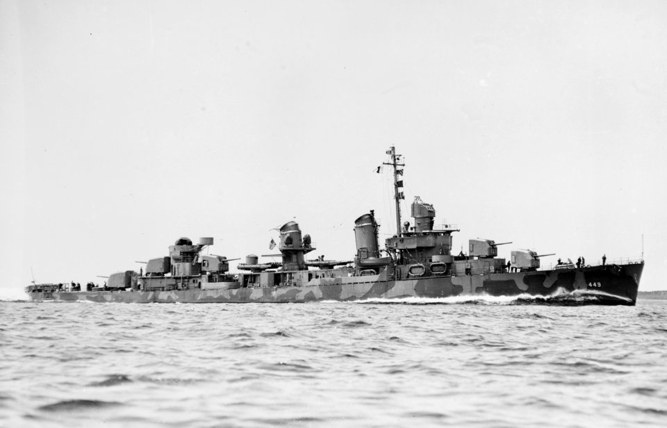 USS Nicholas (DD-449) running trials on 28 May 1942 (19-N-36882)