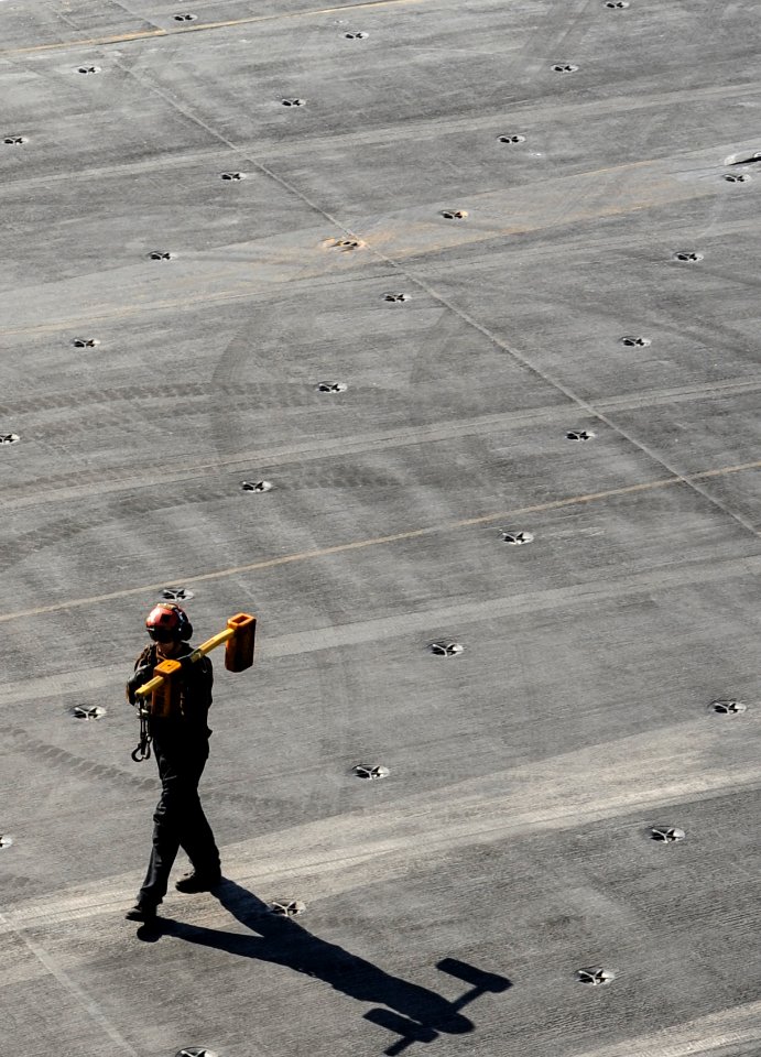 USS Nimitz operations 131026-N-AZ866-006
