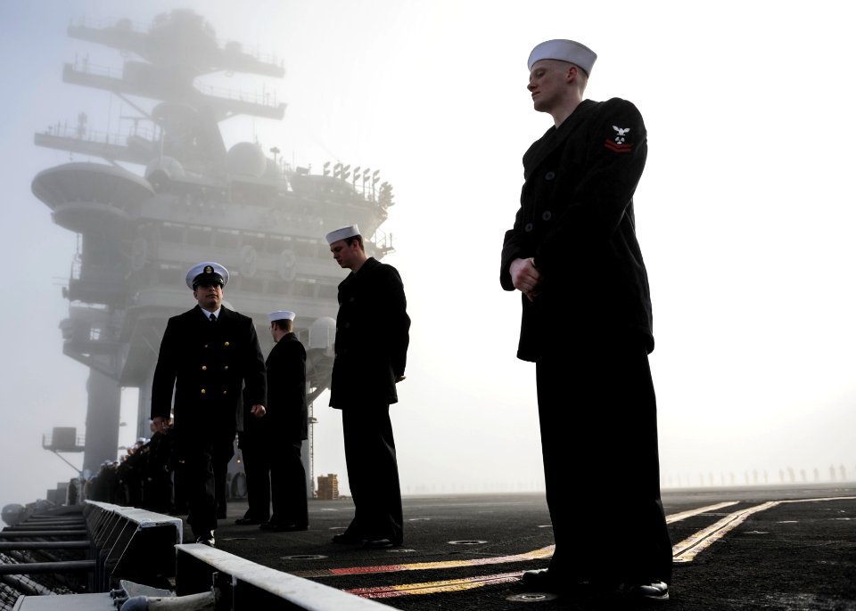 USS Nimitz gets underway. (8613443840)