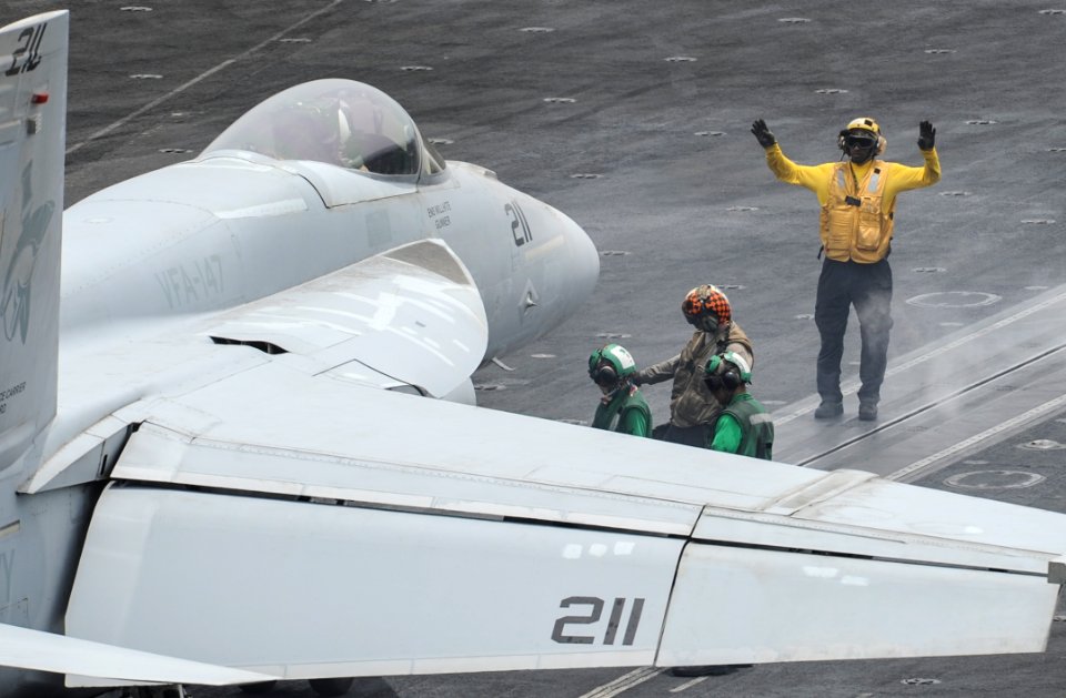 USS Nimitz conducts flight operations. (9523461161)