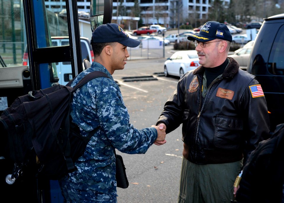 USS Nimitz sailors return home from USS George Washington deployment 151219-N-QY316-002