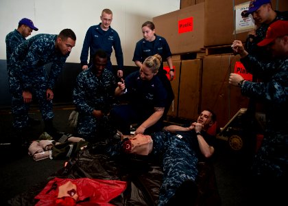 USS Nimitz 130502-N-LP801-067
