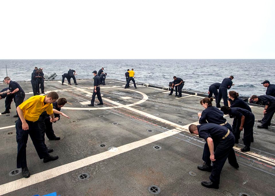 USS Normandy (CG 60) 150415-N-ZY039-046 (16988302678)