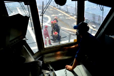 USS Nitze activity 140530-N-AT101-062
