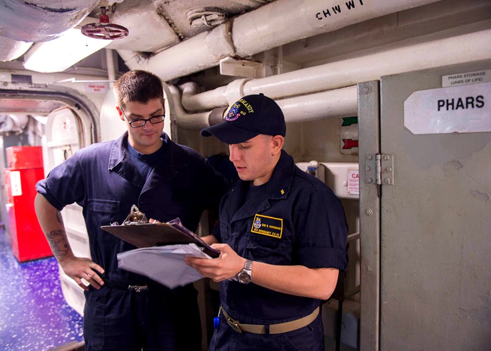 USS Normandy (CG 60) 150427-N-ZY039-019 (16675616134)
