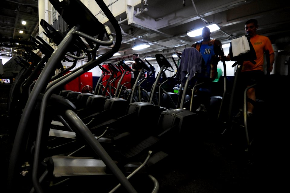 USS Nimitz sailors exercise 090227-N-ET455-017