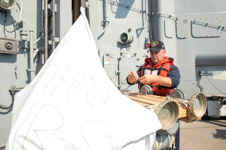 USS Normandy (CG 60) deployment 150913-N-ZY039-170