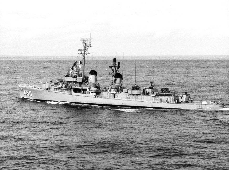 USS O'Bannon (DD-450) underway in the Sea of Japan 1968