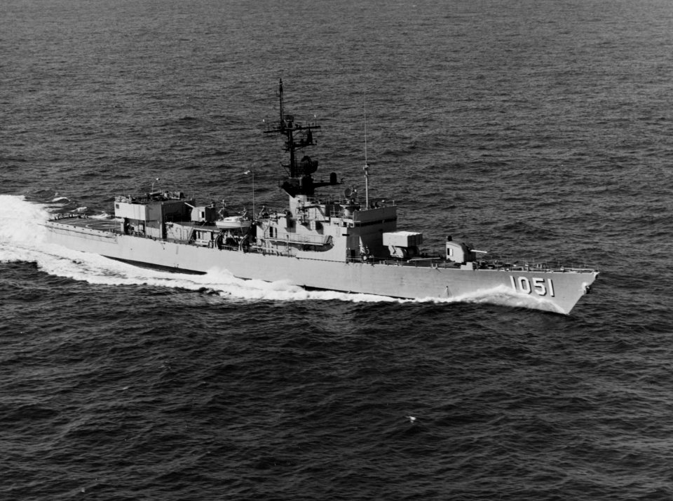 USS O'Callahan (DE-1051) underway off Oahu on 6 September 1972