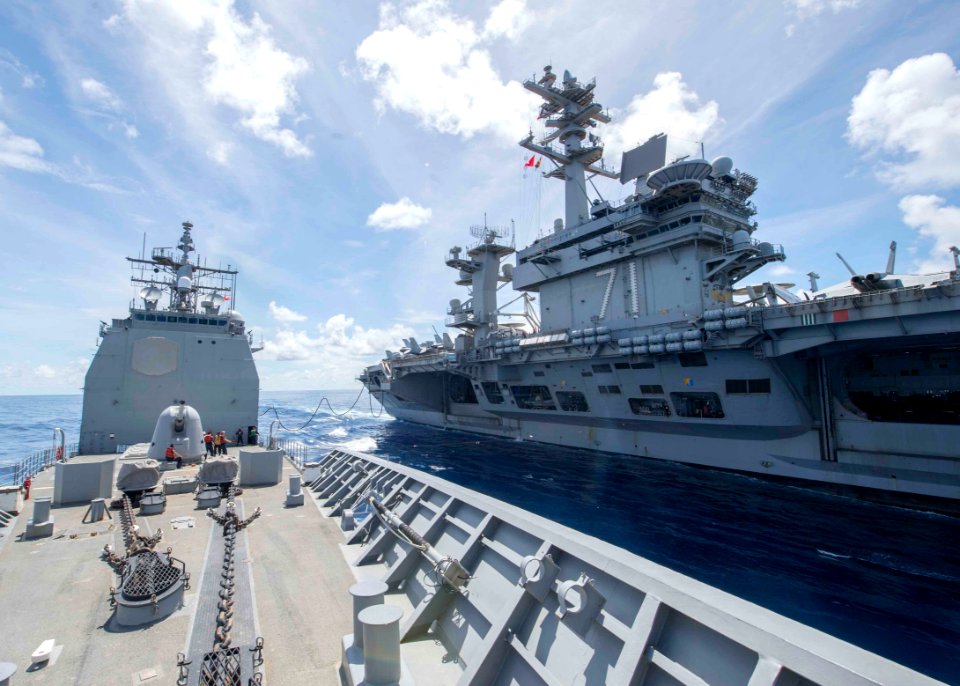 USS Normandy (CG 60) deployment 151014-N-ZY039-046