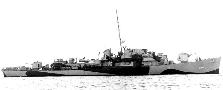 USS Oberrender (DE-344) off Boston, Massachusetts (USA), 15 July 1944 (BS 77543a)