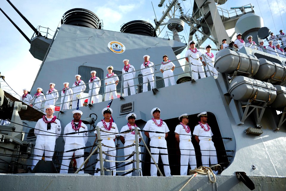 USS O'Kane (DDG 77) arrives at Joint Base Pearl Harbor-Hickam 141205-N-QG393-101