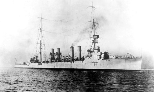 USS Omaha (CL-4) circa in 1923 (NH 43052)