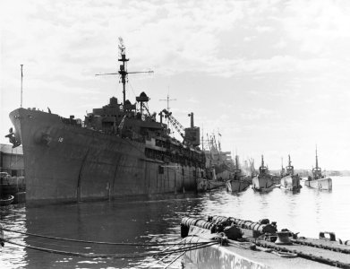 USS Orion (AS-18) with submarines c1945