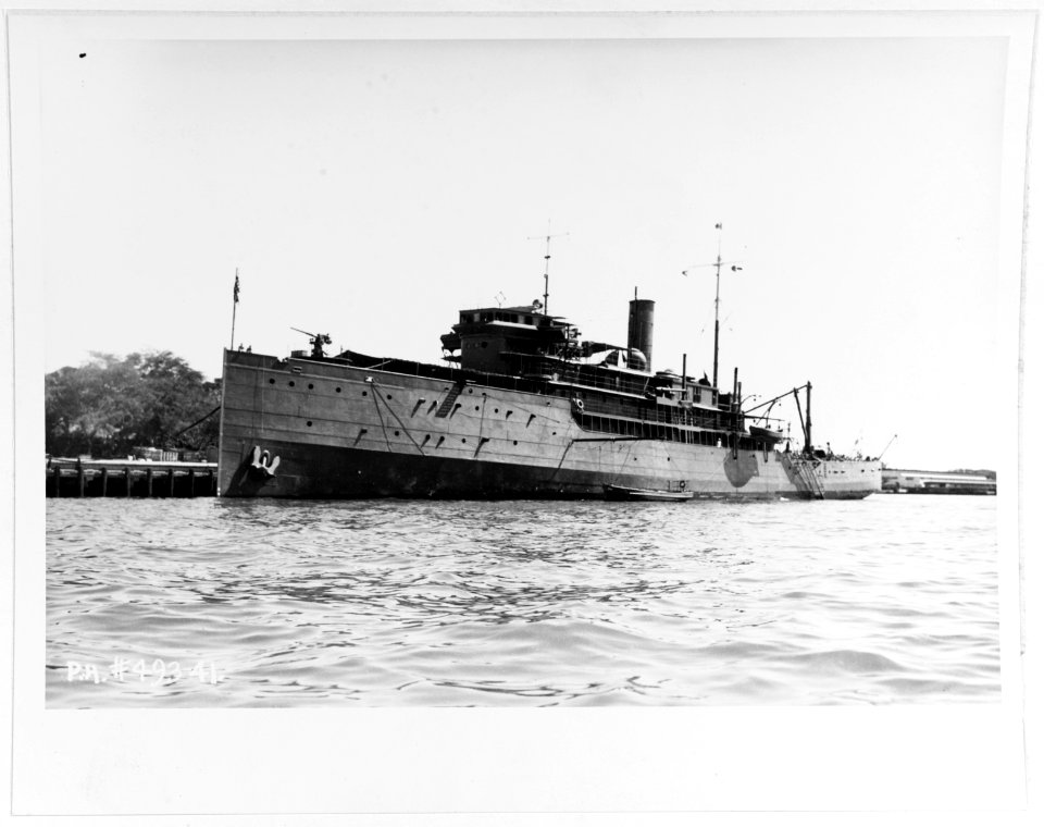 USS Oglala (CM-4) - 19-N-25593