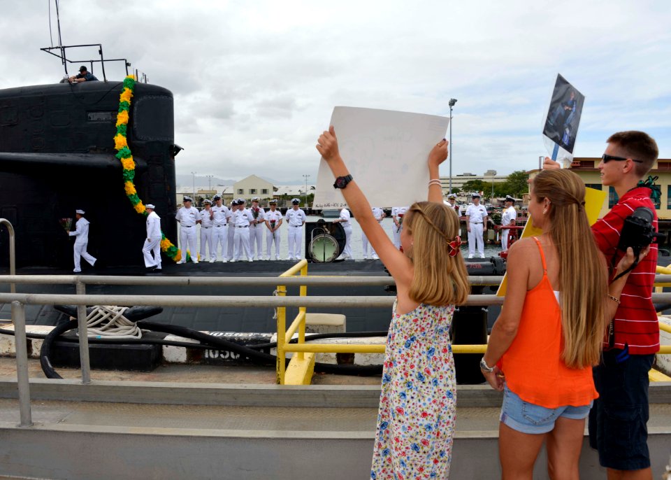 USS Olympia 150225-N-DB801-292