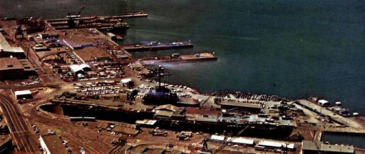 USS Oriskany (CVA-34) at the Hunters Point Naval Shipyard, California (USA), in 1973