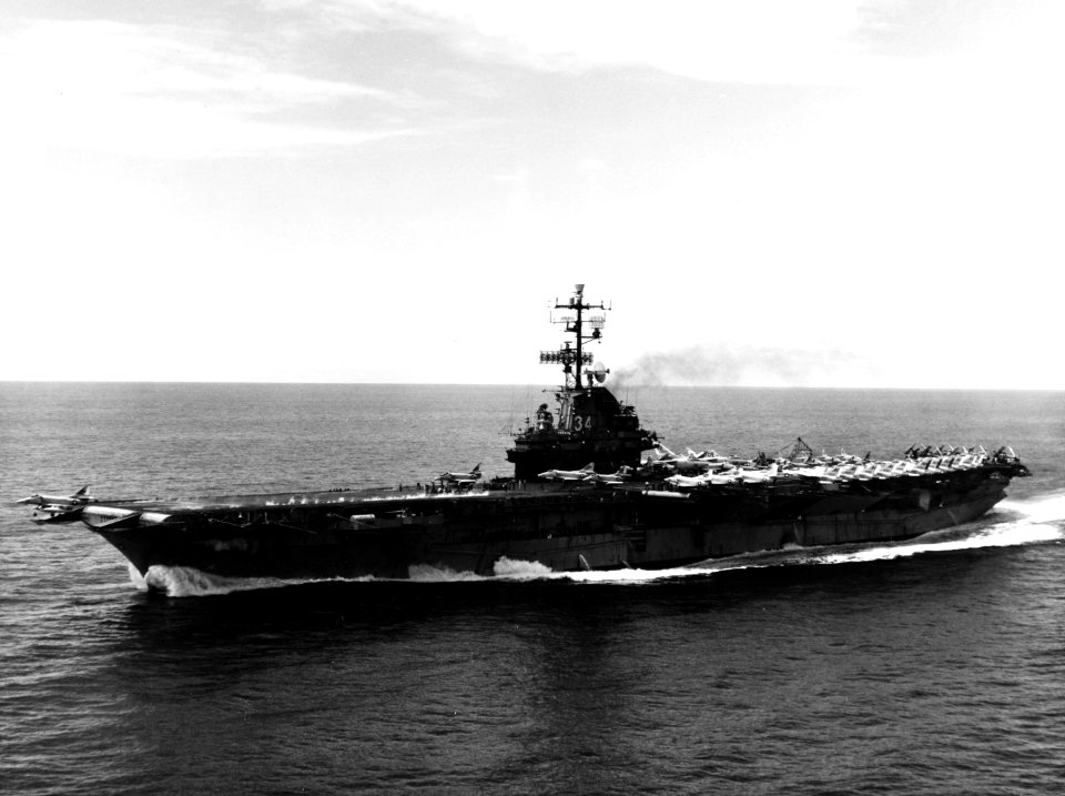 USS Oriskany (CVA-34) underway on 30 August 1966