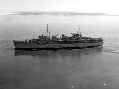 USS Orion (AS-18) underway in February 1961 (7576275)