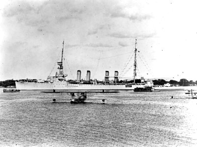 USS Omaha (CL-4) passing the San Diego Naval Station, circa 1925-1926 (NH 43053)