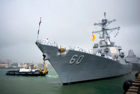 USS Paul Hamilton departs JBPHH 150214-N-WF272-093