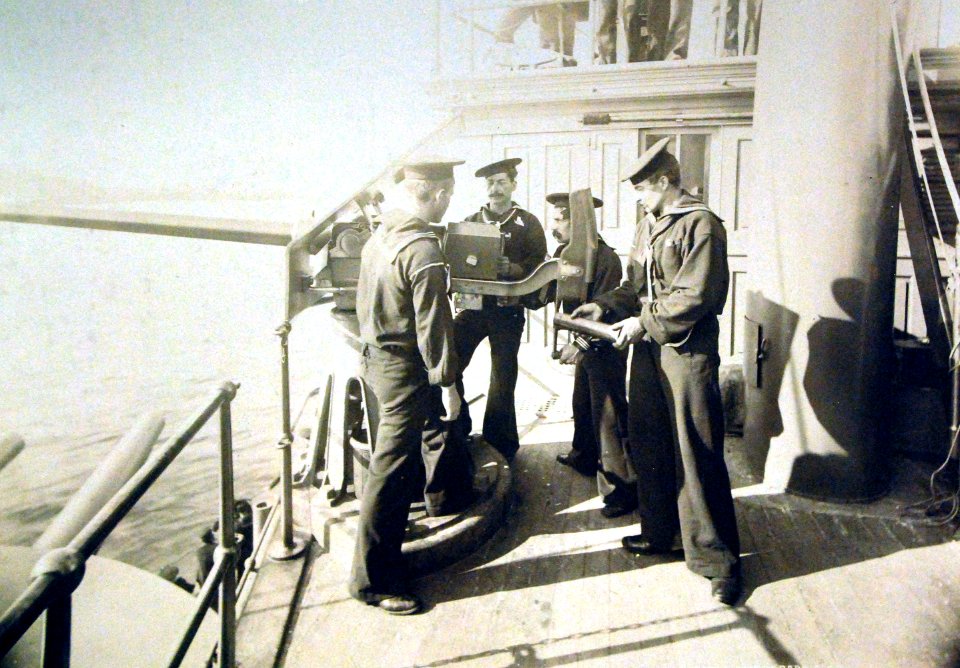 USS Oregon (BB-3), 6” pounder and crew (25762778340)