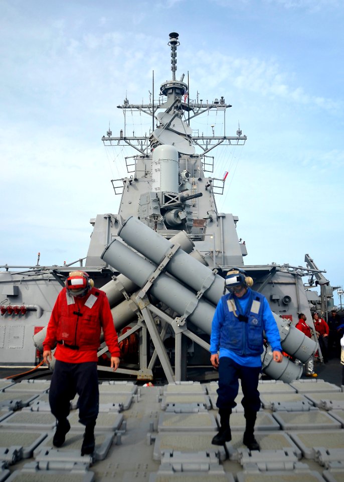USS Paul Hamilton participates in Koa Kai 120404-N-RI884-106