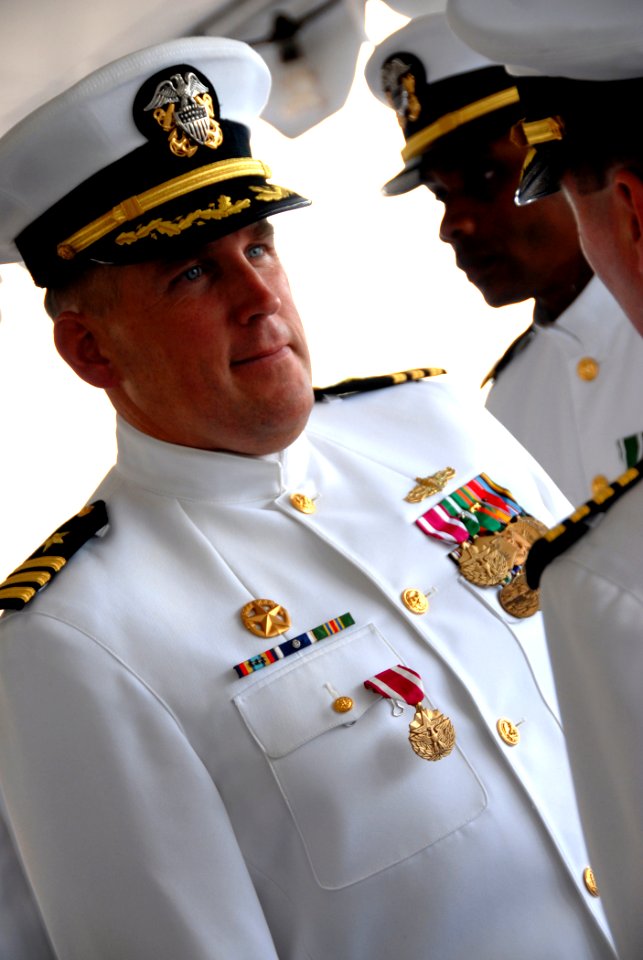 USS Paul Hamilton changes hands DVIDS88676
